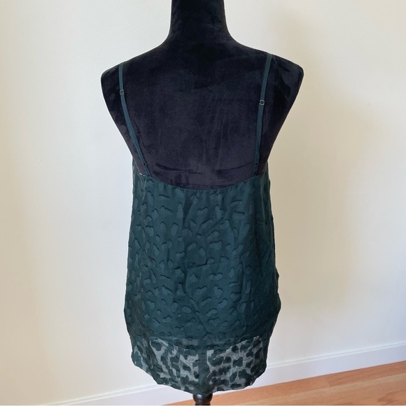 10 Crosby Derek Lam Forest Green Abstract Print Stretch Silk Spaghetti Stap Top - Picture 3 of 10